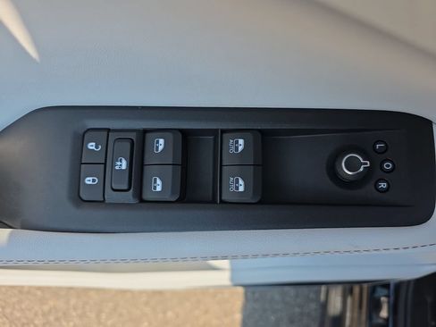 New 2026 Jeep Cherokee Limited AWD/4WD image 28
