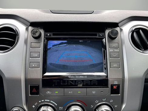Used 2018 Toyota Tundra SR5 w/ SR5 Upgrade Package AWD/4WD image 13