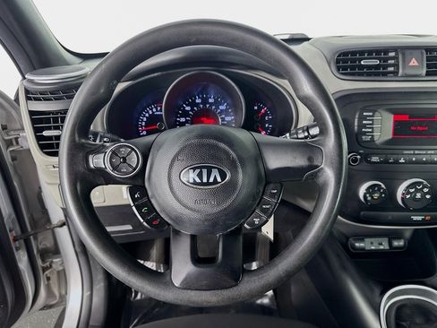 Used 2014 Kia Soul BASE image 12