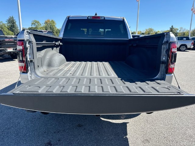 Used 2022 RAM 1500 Laramie AWD/4WD image 26