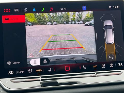 Used 2025 Volkswagen Tiguan SE w/ Panoramic Sunroof Package AWD/4WD image 29