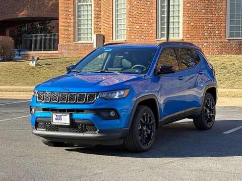New 2026 Jeep Compass Latitude image 3