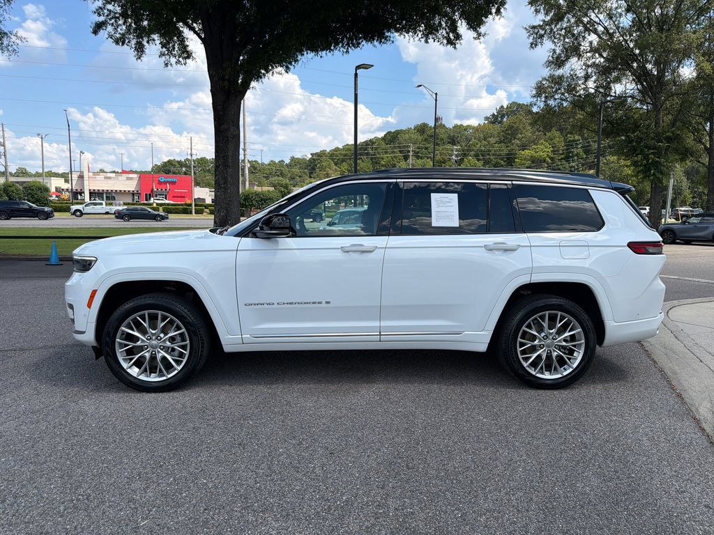 Used 2024 Jeep Grand Cherokee L Summit AWD/4WD image 7