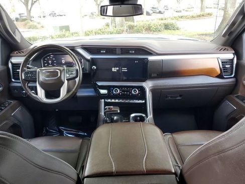 Used 2024 GMC Sierra 1500 Denali image 12