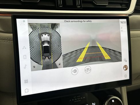 Used 2026 Jaguar F-PACE R-Dynamic S image 25