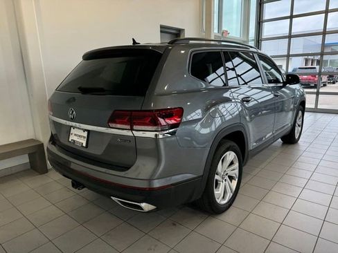 Used 2023 Volkswagen Atlas SE AWD/4WD image 32