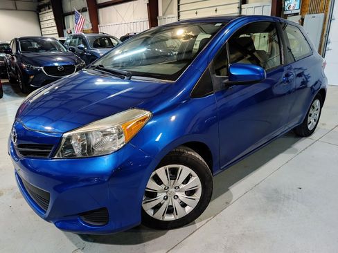 Used 2014 Toyota Yaris LE FWD image 1