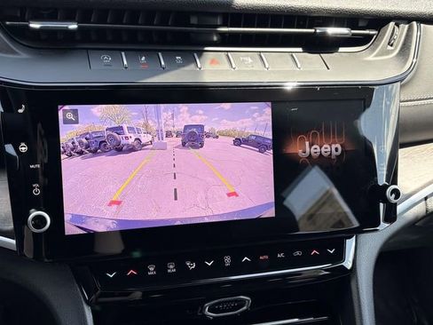 New 2026 Jeep Grand Cherokee L Limited AWD/4WD image 24
