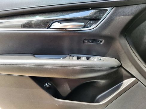 Certified 2020 Cadillac XT5 Premium Luxury FWD image 25