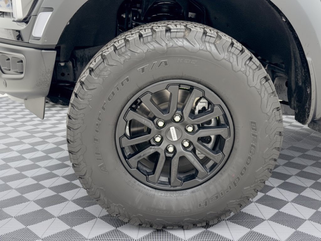 Used 2025 Ford F150 Raptor AWD/4WD image 13