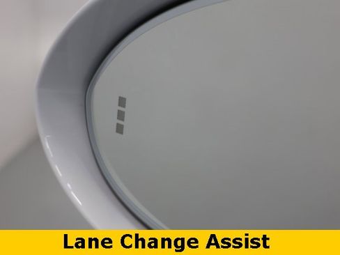 Used 2020 Porsche Cayenne Turbo image 25