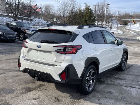 Used 2025 Subaru Crosstrek 2.0i Premium image 5