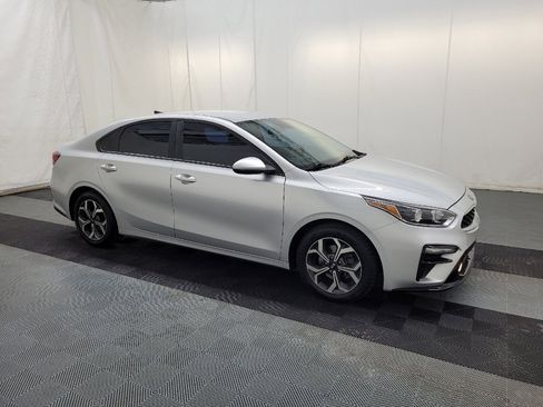Used 2020 Kia Forte LXS FWD image 11