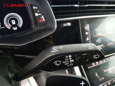 Used 2019 Audi Q8 Prestige image 14