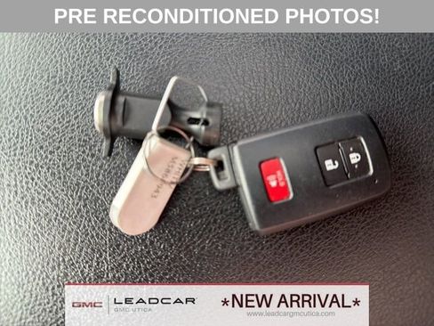 Used 2021 Toyota 4Runner Nightshade AWD/4WD image 25