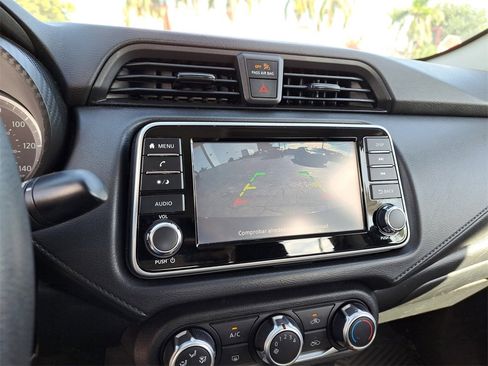 Used 2021 Nissan Versa S image 20