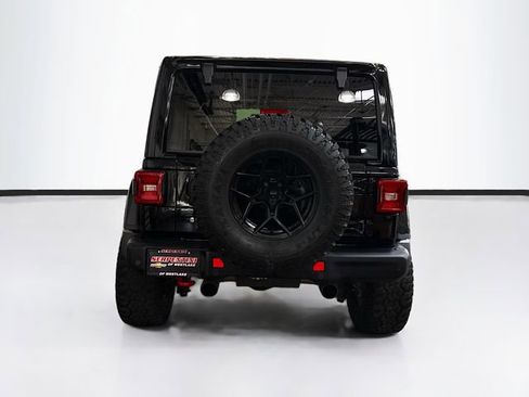 Used 2018 Jeep Wrangler Unlimited Rubicon AWD/4WD image 6