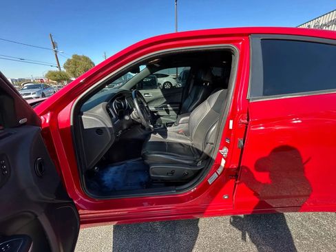 Used 2016 Dodge Charger R/T w/ Plus Group RWD image 9