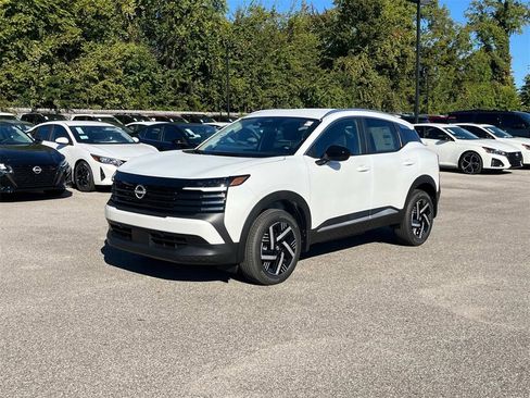 New 2026 Nissan Kicks SV image 9