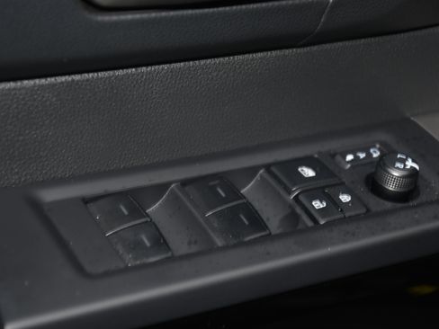 Used 2025 Toyota Tundra Limited image 10