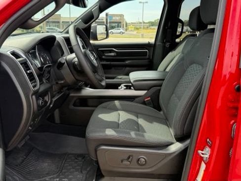 Used 2025 RAM 1500 Big Horn AWD/4WD image 14