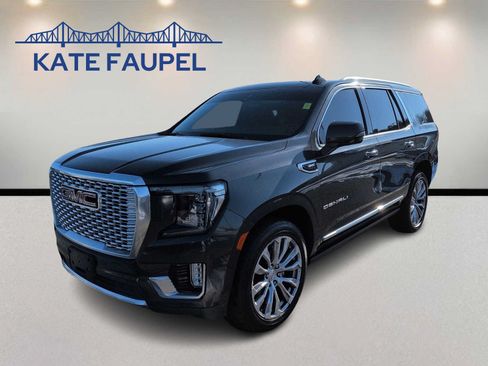 Used 2021 GMC Yukon Denali w/ Denali Premium Package AWD/4WD image 3