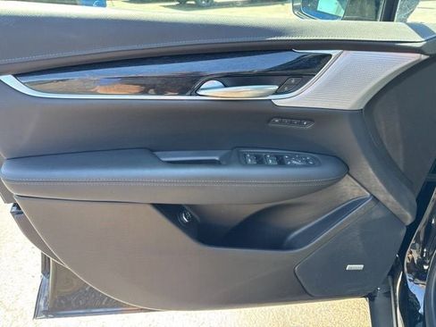Certified 2023 Cadillac XT5 Premium Luxury AWD/4WD image 7