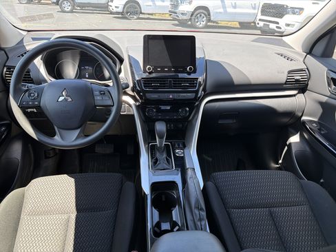 Used 2025 Mitsubishi Eclipse Cross LE AWD/4WD image 13