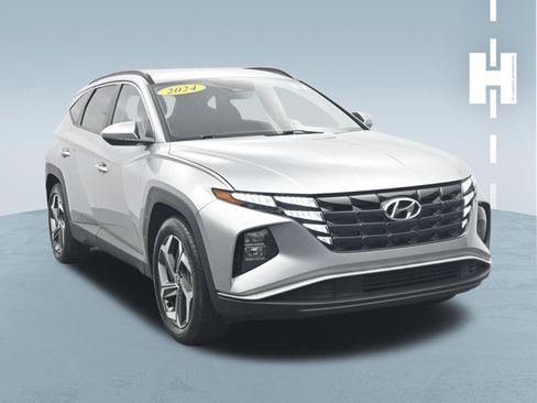 Used 2024 Hyundai Tucson SEL FWD image 3