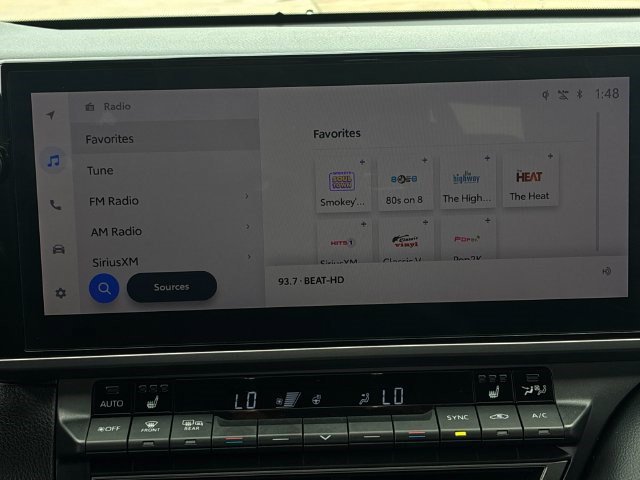 Used 2025 Toyota Camry XSE FWD image 17