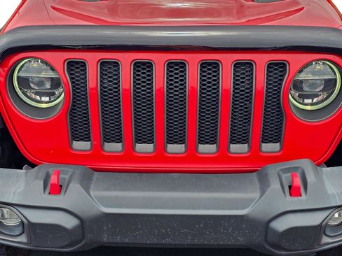 Used 2021 Jeep Wrangler Unlimited Rubicon w/ LED Lighting Group AWD/4WD image 3