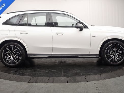Used 2025 Mercedes-Benz GLC 43 AMG 4MATIC image 2