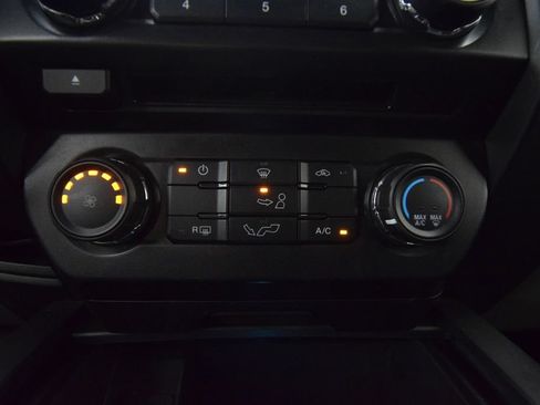 Used 2017 Ford F150 XL w/ Equipment Group 101A Mid AWD/4WD image 30