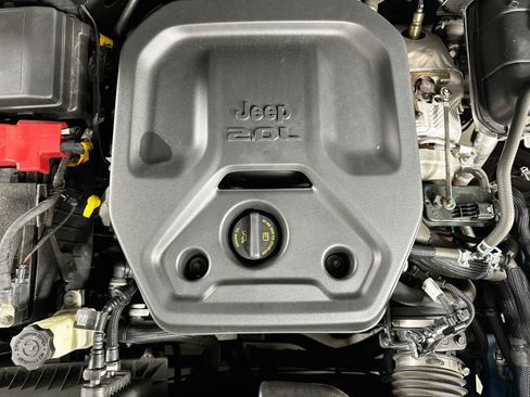 Used 2023 Jeep Wrangler Unlimited w/ Cold Weather Group AWD/4WD image 33