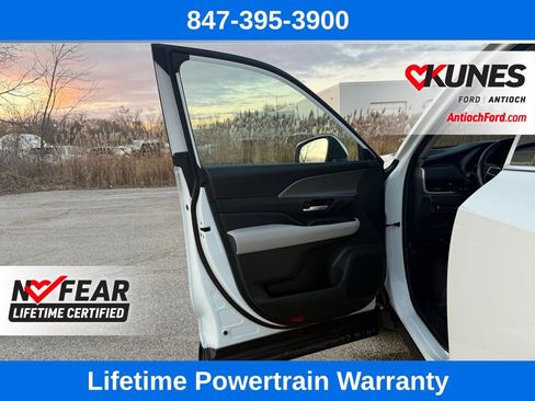 Used 2024 Toyota Grand Highlander XLE image 31