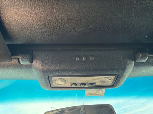 Used 2004 Ford Thunderbird RWD image 17
