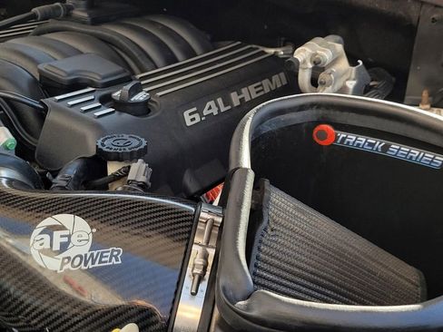 Used 2014 Jeep Grand Cherokee SRT8 w/ Luxury Group II image 14