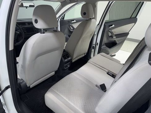Used 2020 Volkswagen Tiguan S image 23