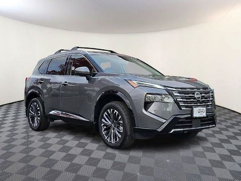 Certified 2025 Nissan Rogue Platinum AWD/4WD image 1