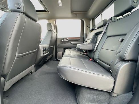 New 2026 GMC Sierra 2500 Denali w/ Denali Reserve Package image 17