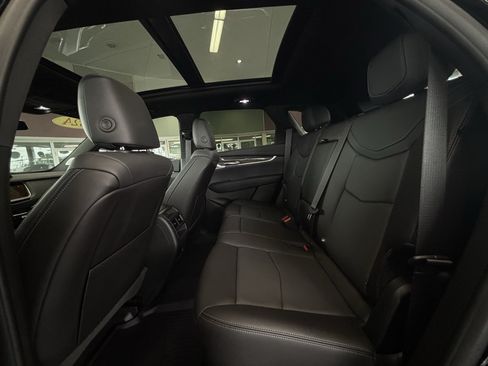 Used 2024 Cadillac XT5 Sportv w/ LPO, Floor Liner Package AWD/4WD image 31