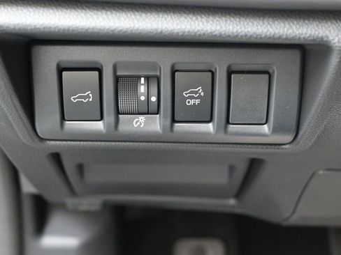 Certified 2025 Subaru Outback Limited image 24