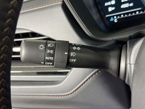 Certified 2025 Subaru Forester Touring AWD/4WD image 21