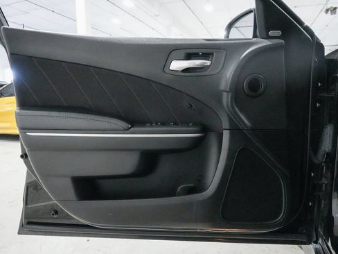 Used 2021 Dodge Charger R/T RWD image 31