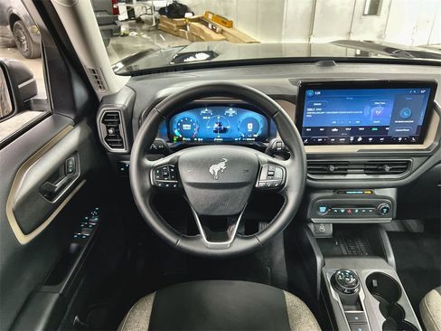 Used 2025 Ford Bronco Sport Big Bend w/ Convenience Package image 17