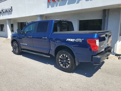 Used 2019 Nissan Titan PRO-4X w/ Pro-4x Convenience Package AWD/4WD image 2