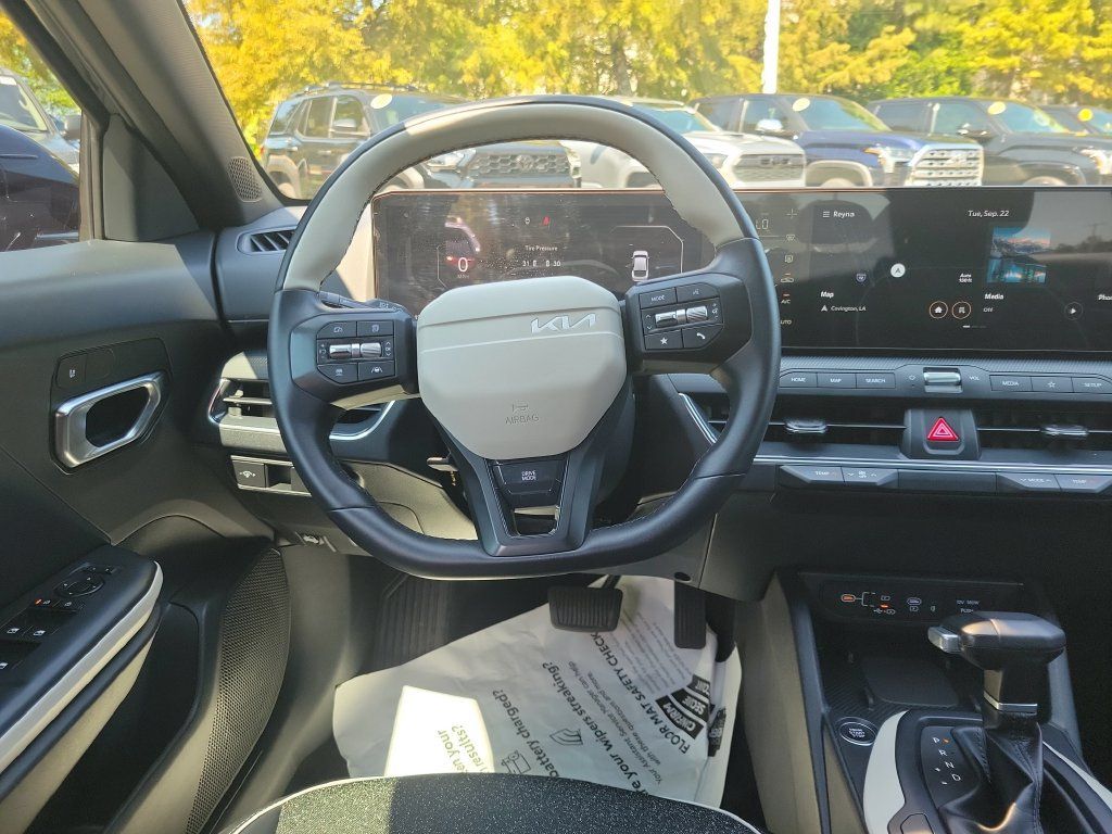 Used 2025 Kia K4 GT-Line w/ GT-Line Sunroof Package FWD image 17