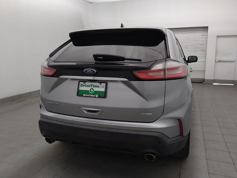 Used 2020 Ford Edge SE FWD image 7