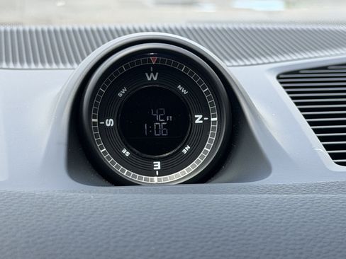 Certified 2025 Porsche Cayenne Coupe AWD/4WD image 27