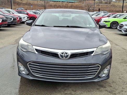 Used 2014 Toyota Avalon Limited image 2